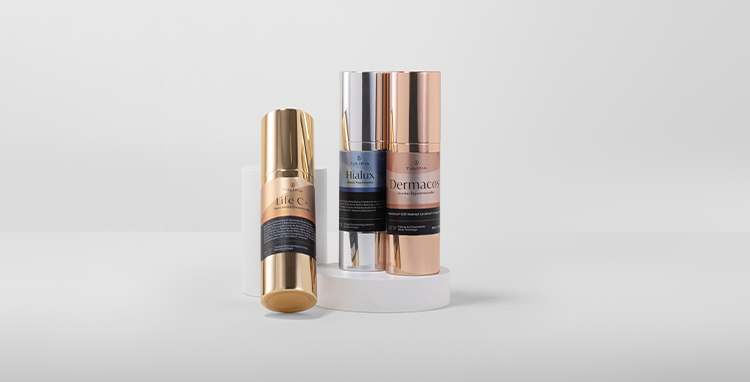 Fotografia com os produtos: Life C+ Nano Sérum Clareador 20%, Hialux Sérum Preenchedor, Dermacos Booster Rejuvenescedor.